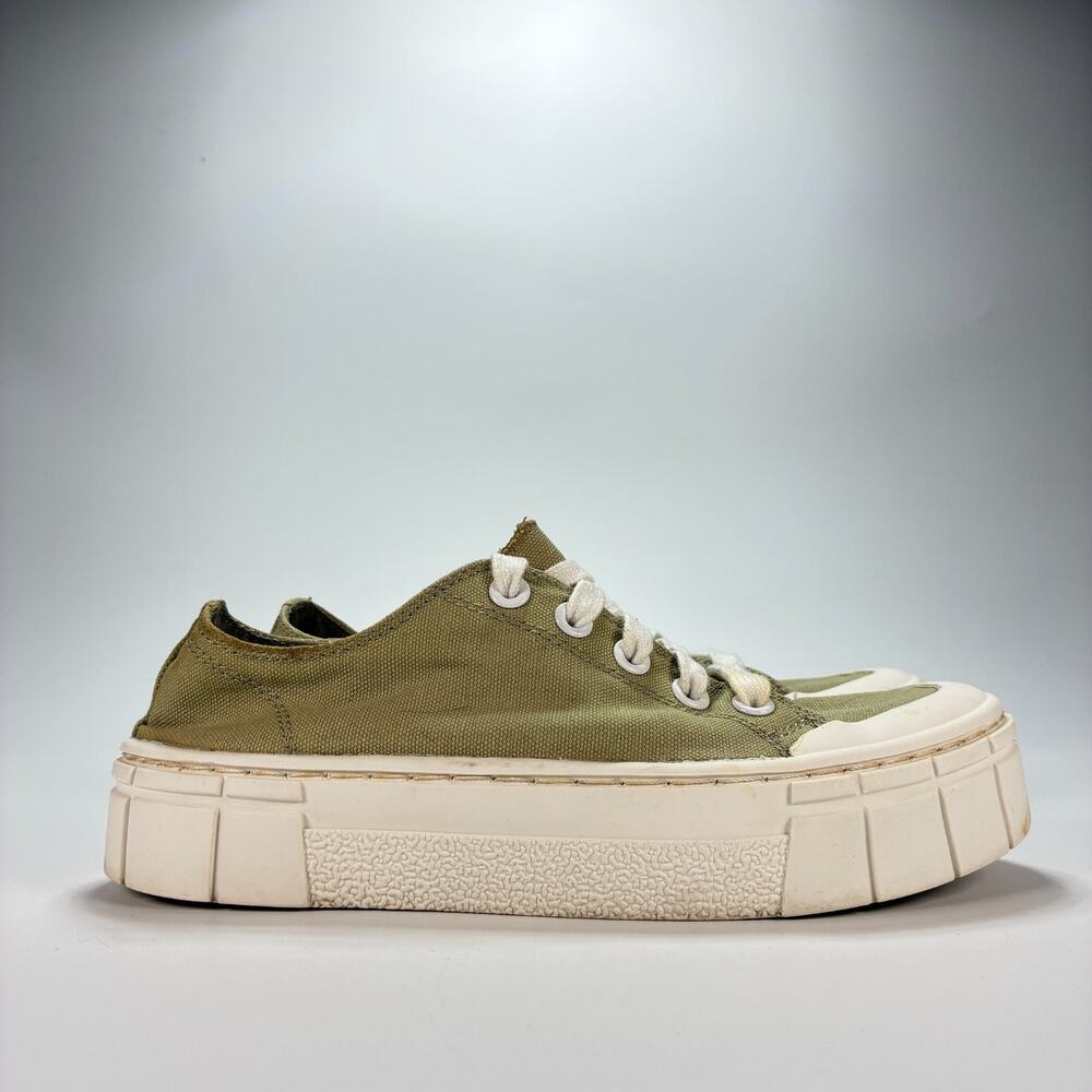 Mad Love Fran Sage Green Canvas Low Top Chunky Platform Sneakers Women’s Size 7